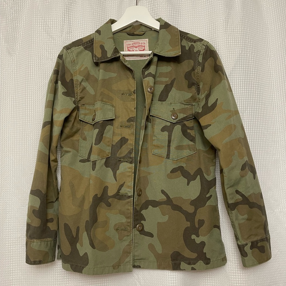 Levi’s camouflage jacket for women